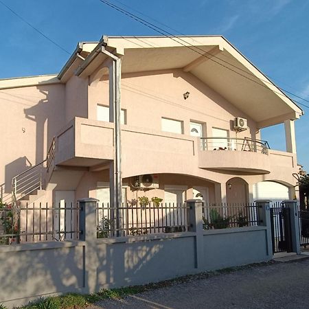 Entire House Floor - 2-Bedroom Cozy & Peaceful Apartment Podgorica Exteriér fotografie
