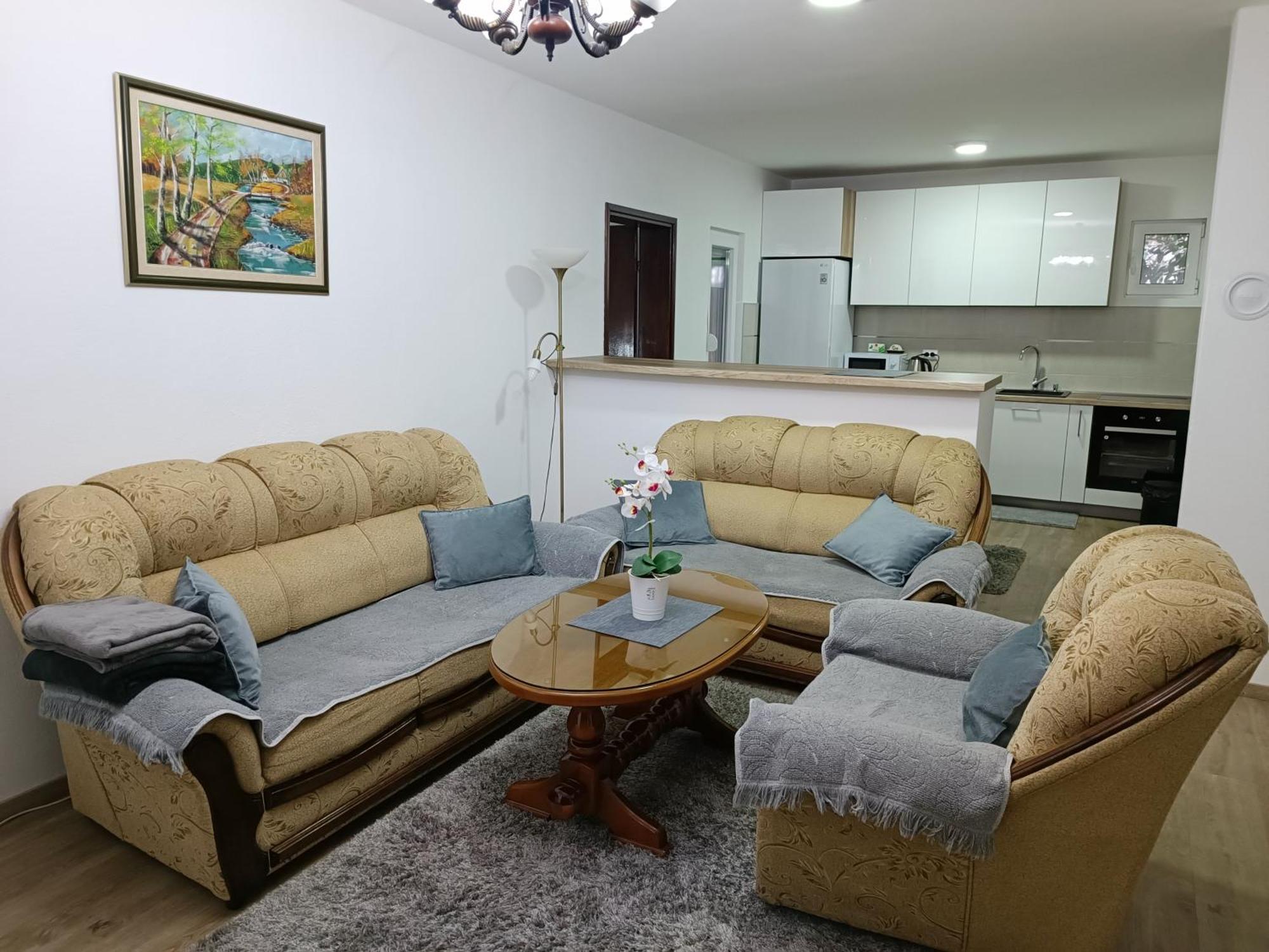 Entire House Floor - 2-Bedroom Cozy & Peaceful Apartment Podgorica Exteriér fotografie
